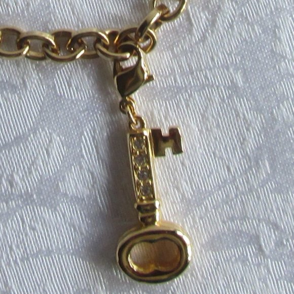 💖 PARISIAN LIGHTS BY VONELLE VINTAGE KEY CHARM WITH CRYSTALS – NWOT 💖 - Picture 16 of 16